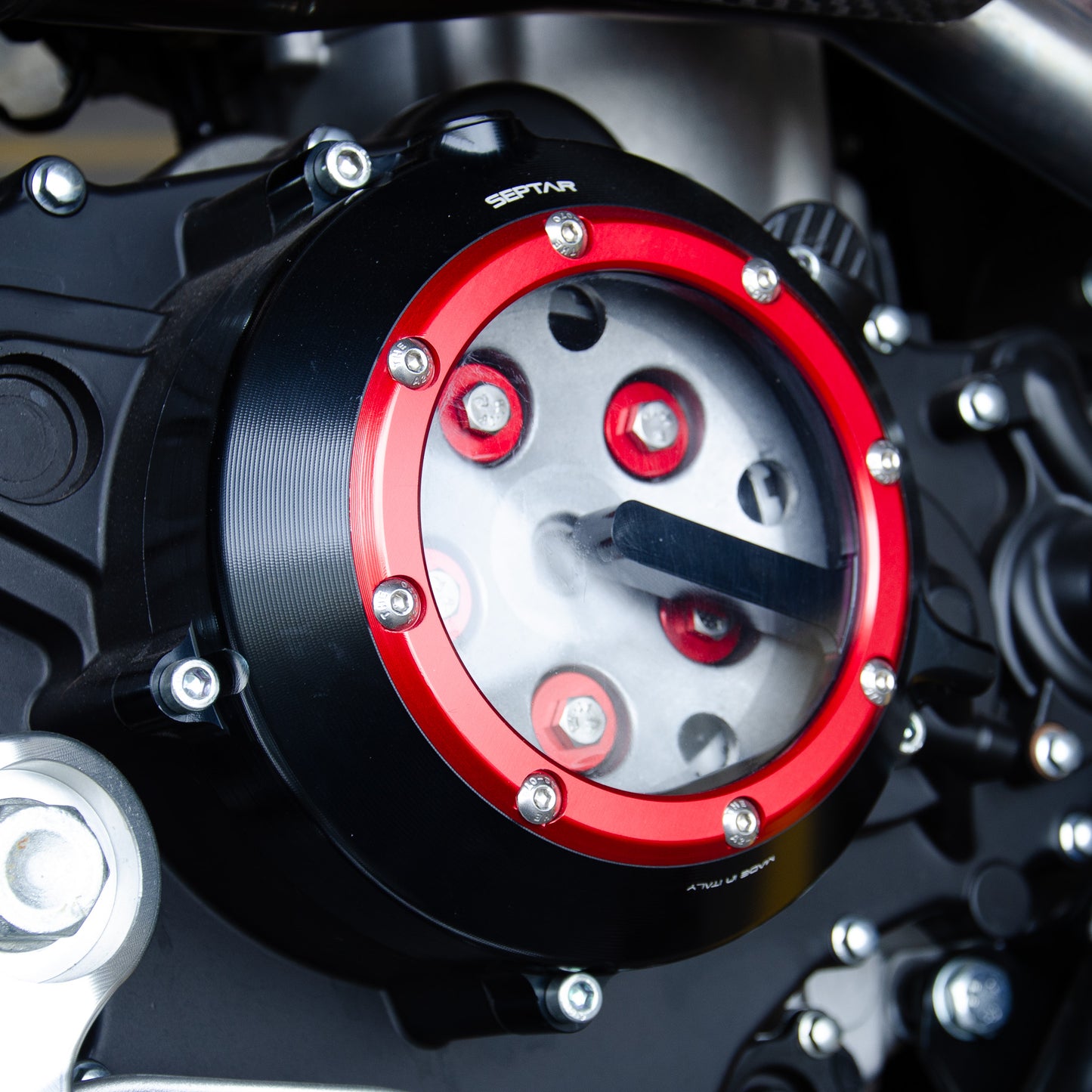 Carter Frizione Trasparente in Alluminio CNC per Fantic Caballero – Upgrade Esclusivo