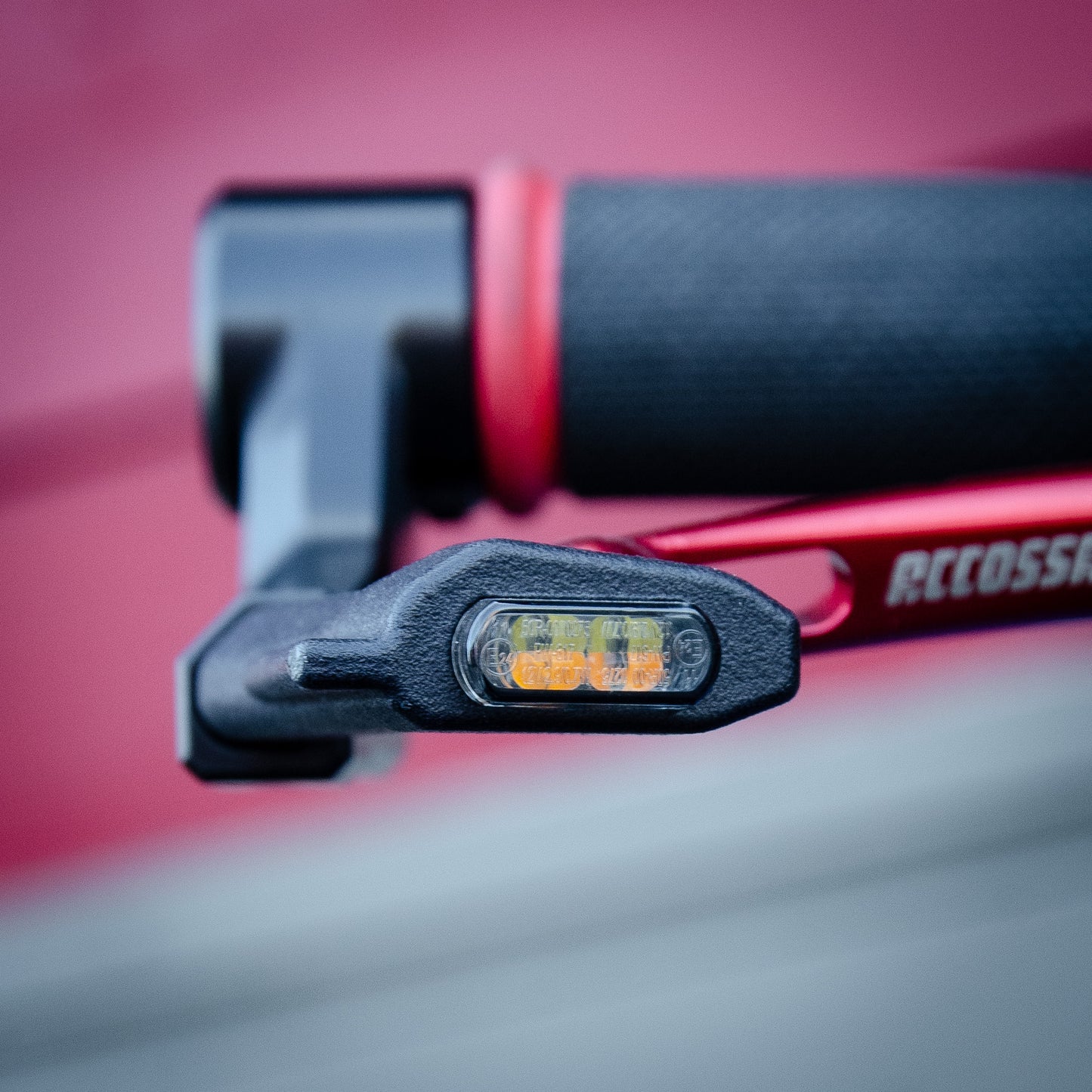 LUMA GUARD - Paraleve Universali con Luci LED Omologate