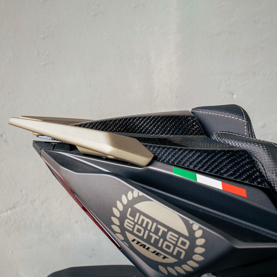 Kit Codino Monoposto in Carbonio – Italjet Dragster