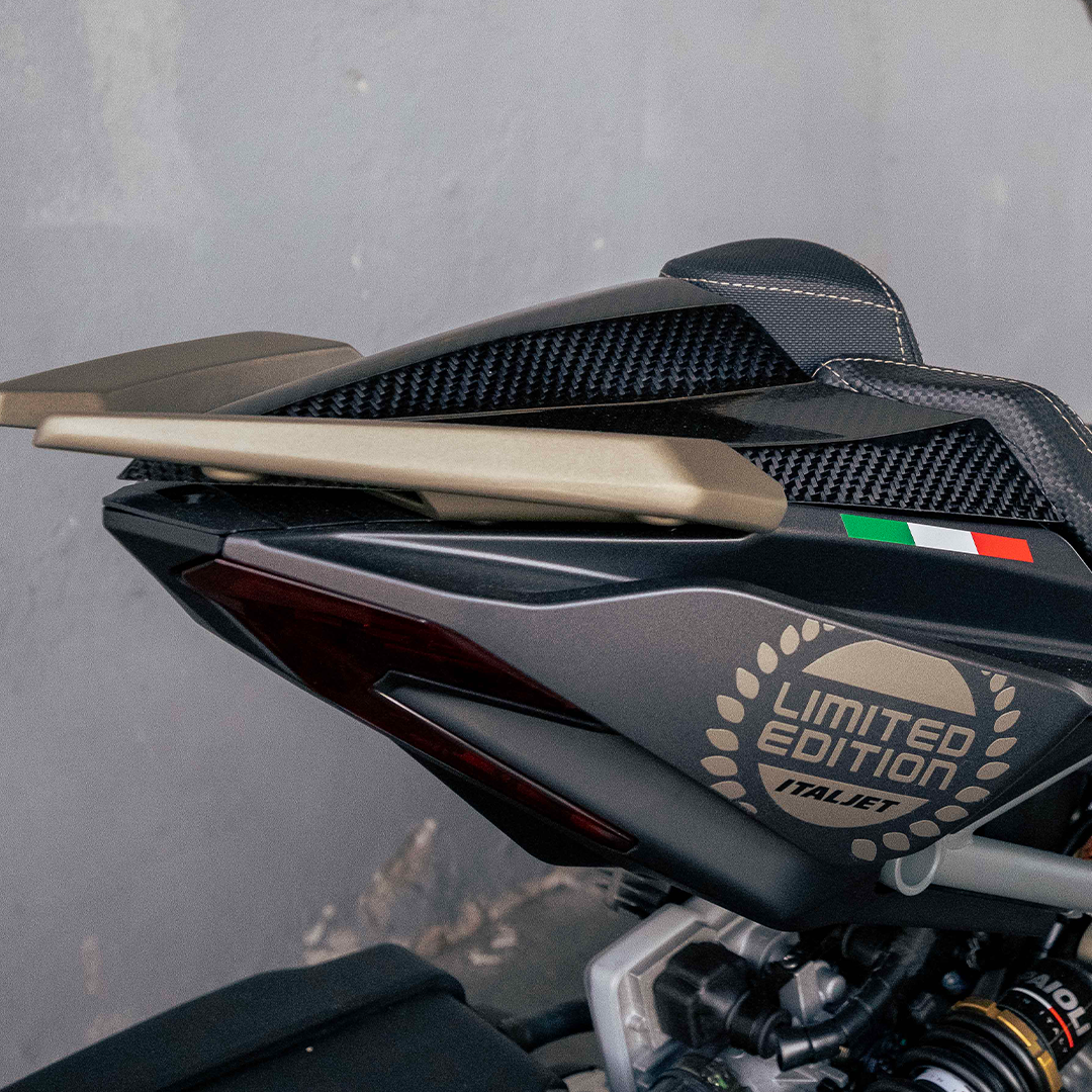 Kit Codino Monoposto in Carbonio – Italjet Dragster