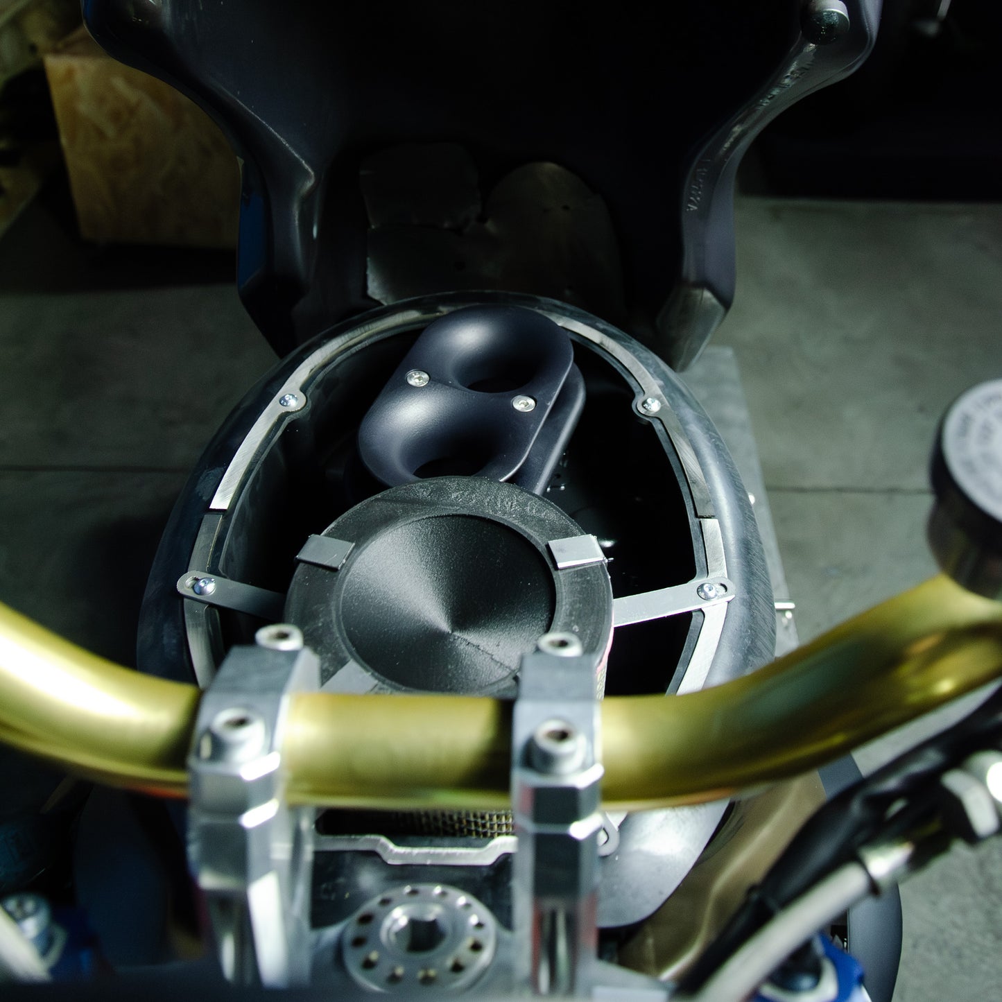Kit maggiorazione Airbox - Aprilia V60